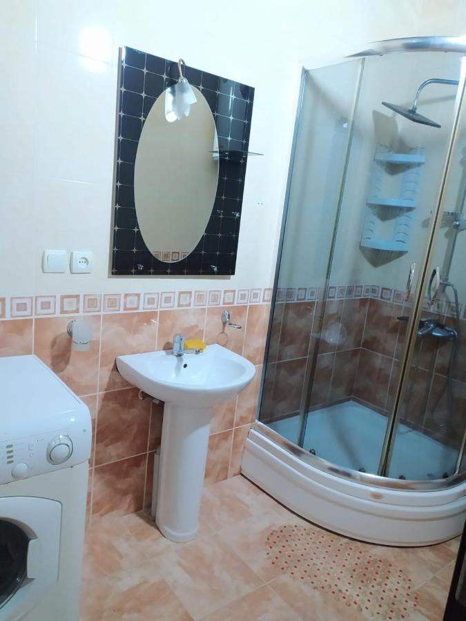באטומי Apartment On 26 May Str מראה חיצוני תמונה